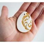 Golden French Easter decora..