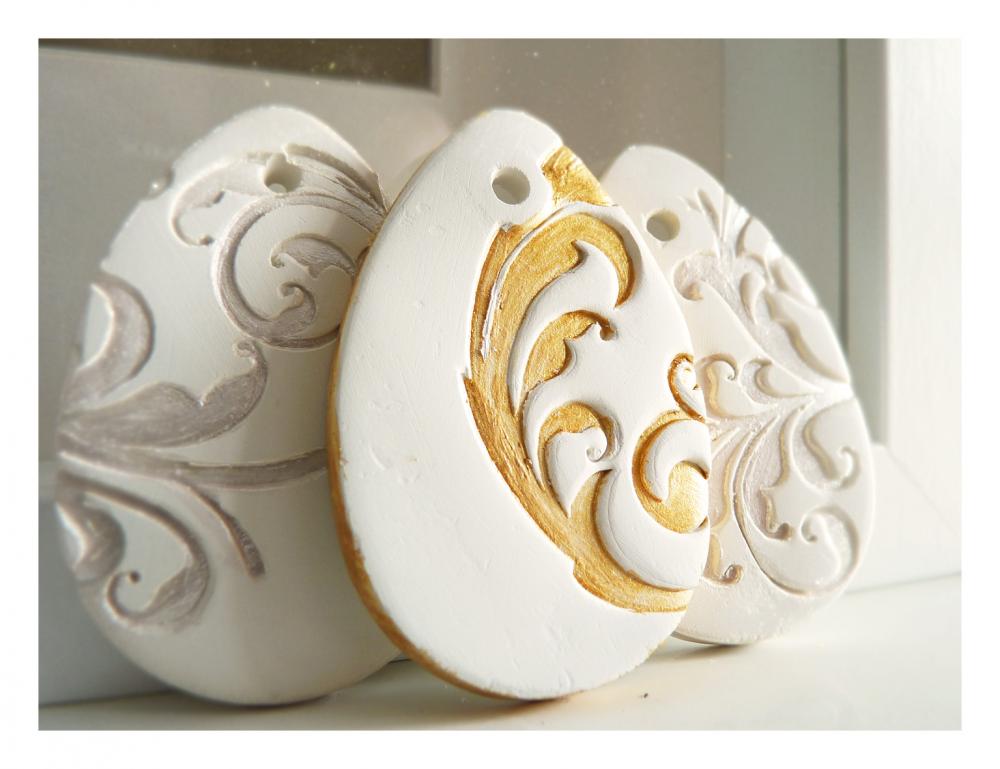 Golden French Easter decoration, white ceramic, gold painted.